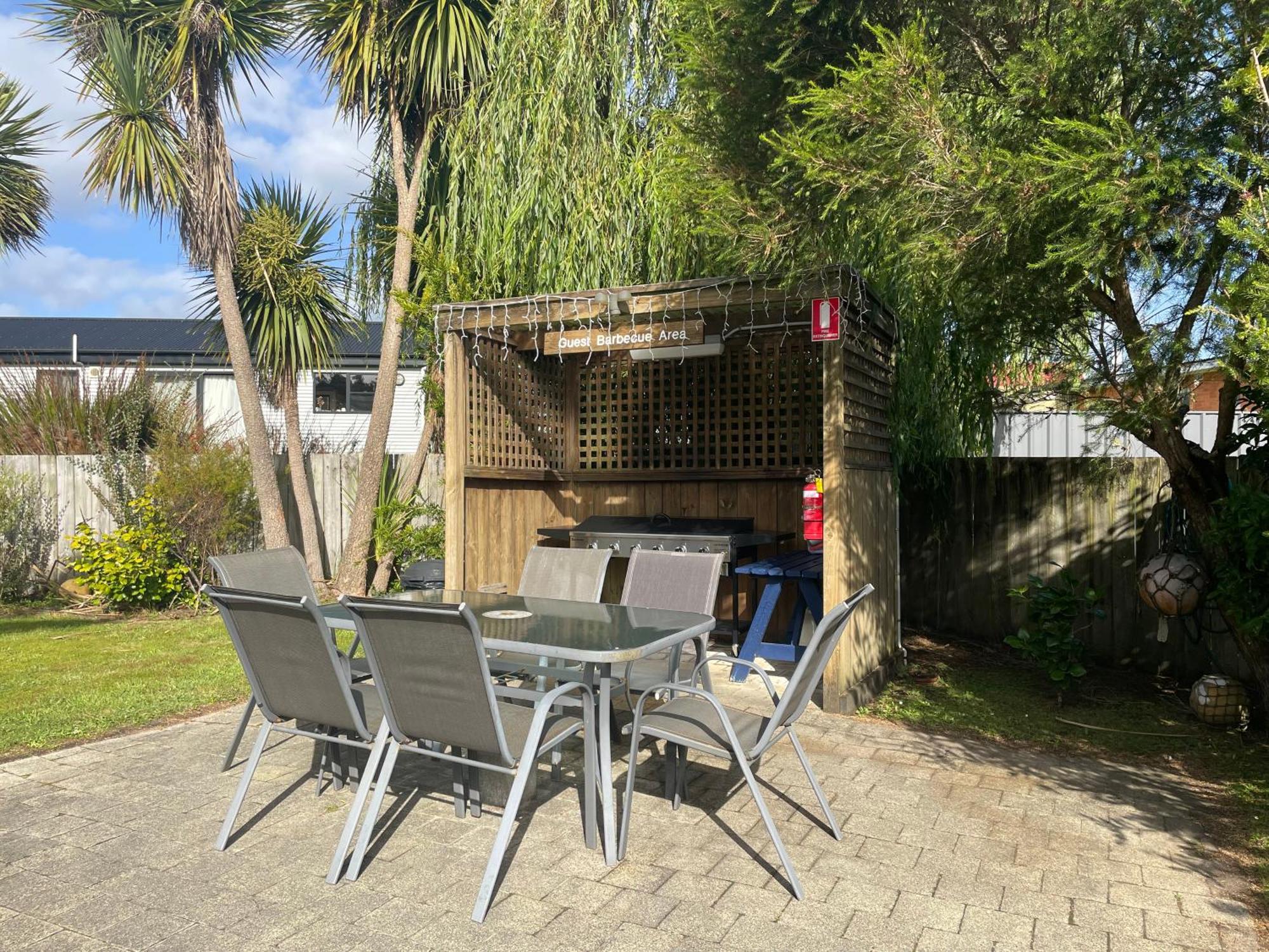 Castaway Holiday Apartments Strahan Εξωτερικό φωτογραφία