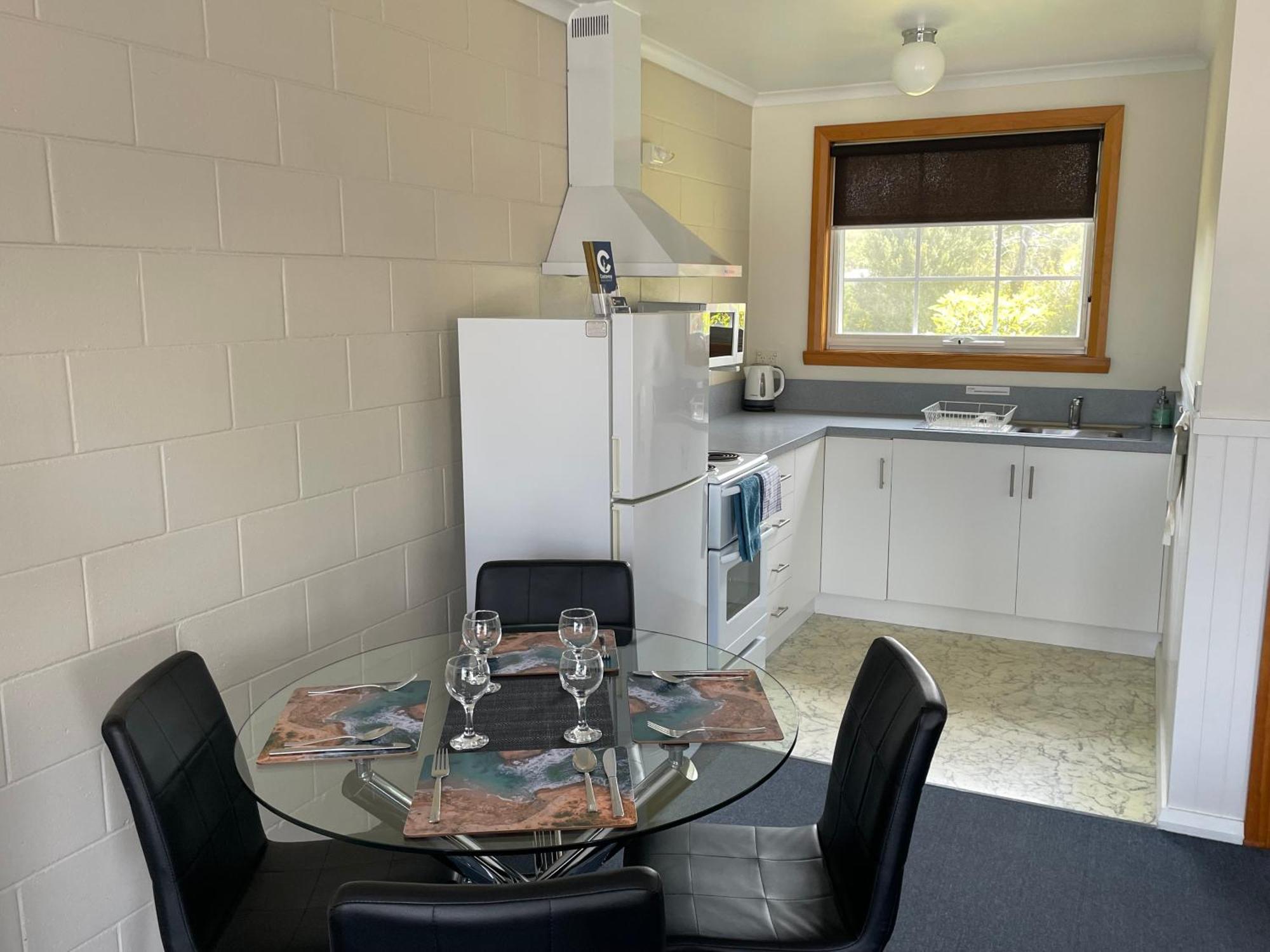 Castaway Holiday Apartments Strahan Εξωτερικό φωτογραφία