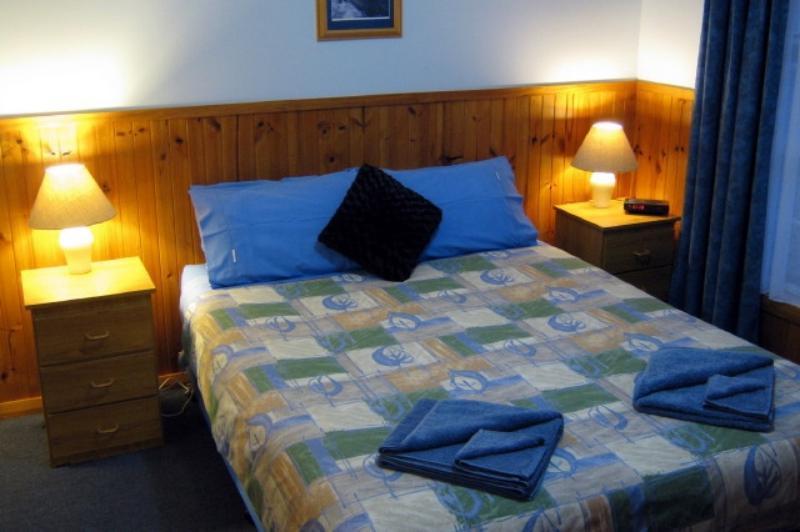 Castaway Holiday Apartments Strahan Εξωτερικό φωτογραφία