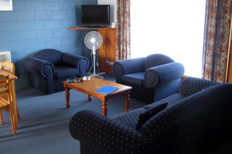 Castaway Holiday Apartments Strahan Εξωτερικό φωτογραφία