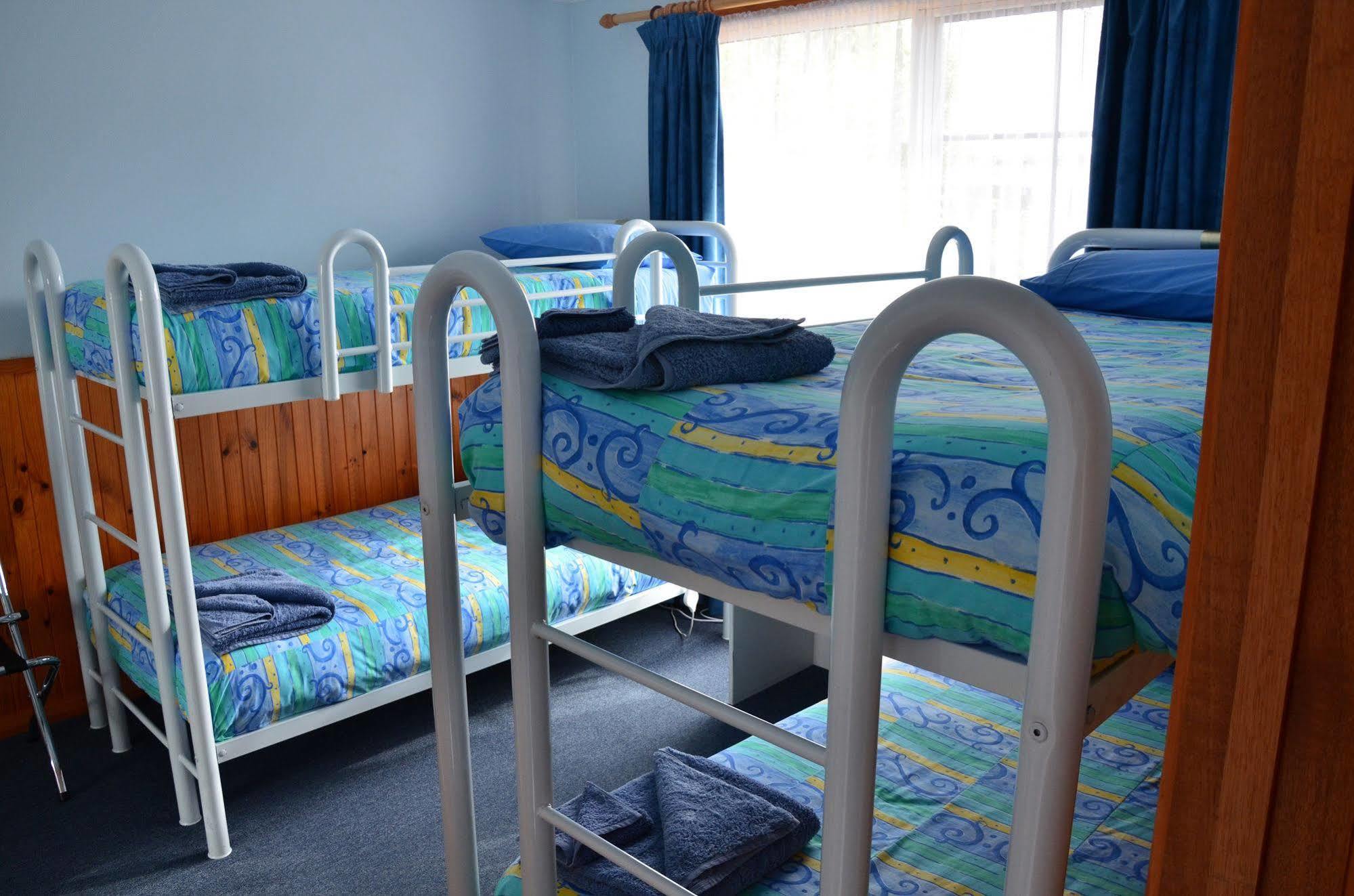 Castaway Holiday Apartments Strahan Εξωτερικό φωτογραφία